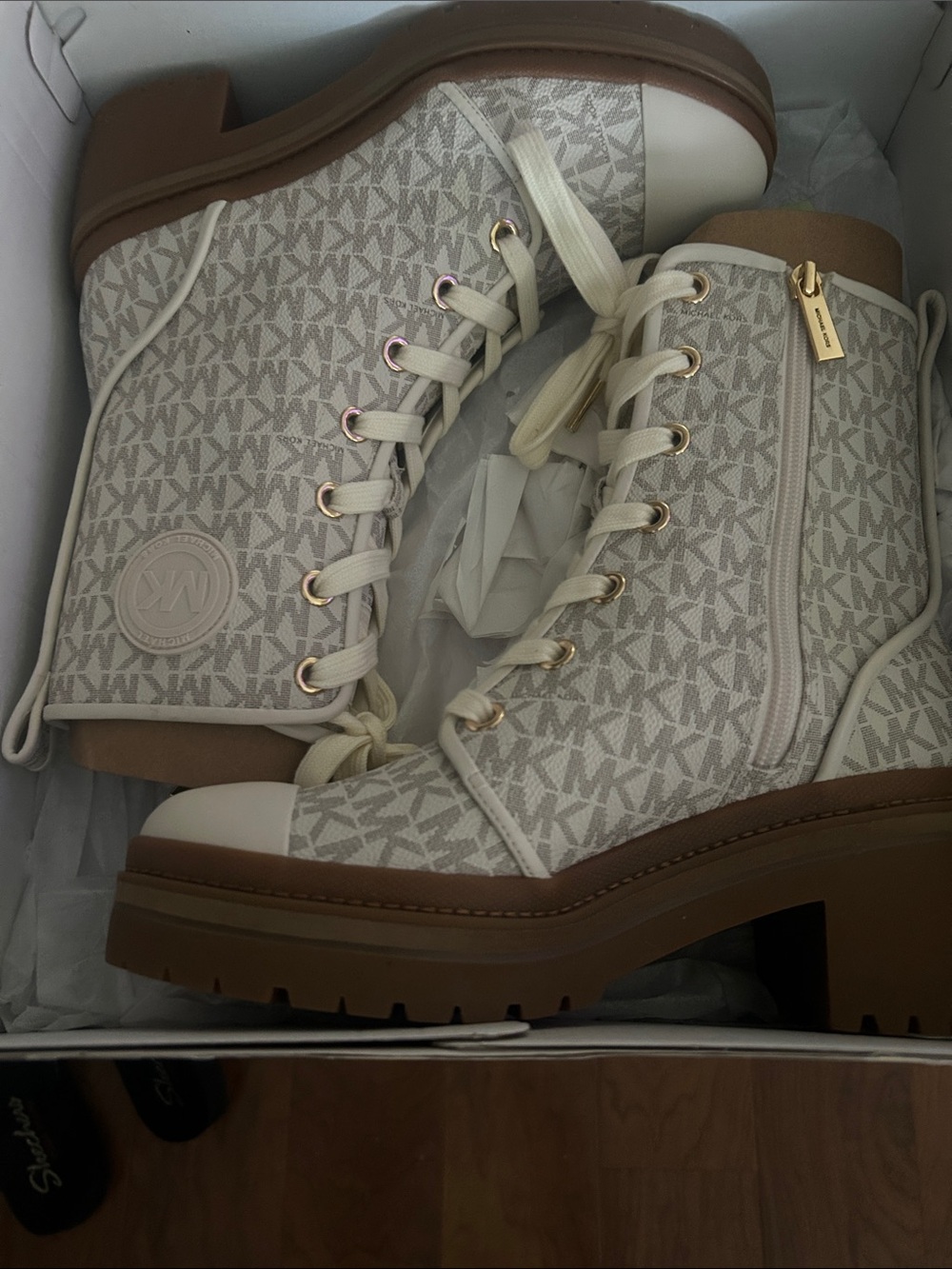 Michael Kors vanilla Logo Lace-Up Combat Boots NIB 7.5